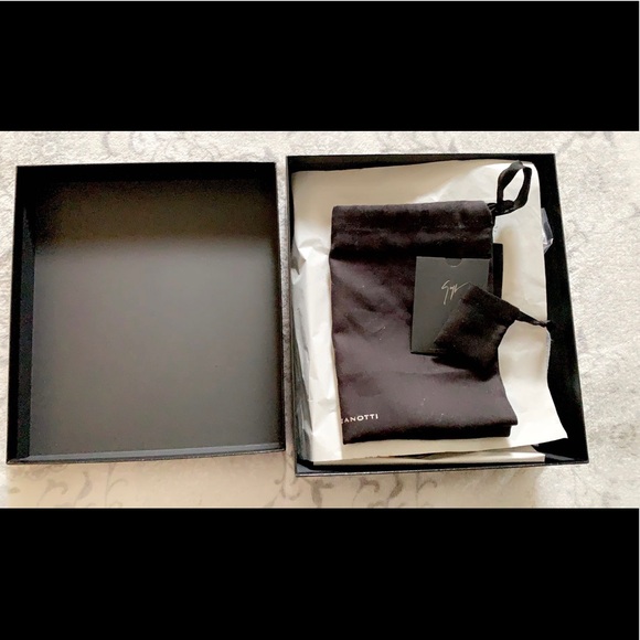 Giuseppe Zanotti silver strap sandal - Picture 2 of 10